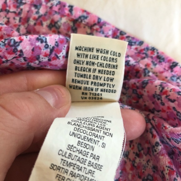 L.L. Bean Short Sleeve Button Up in Floral Size L - Picture 5 of 5